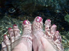 Feet 